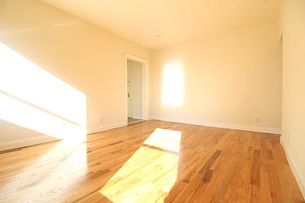 Rented by Realty Nerd | media 7