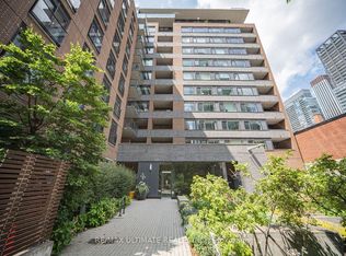 400 Wellington St W #306, Toronto, ON M5V0B5