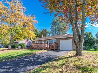 47 Red Fox Dr, Albany, NY 12205
