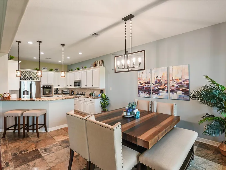 127 W Palm Blvd — Photo 10