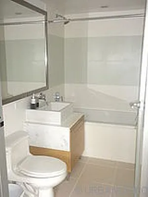 Sold by Urban Living | media 6