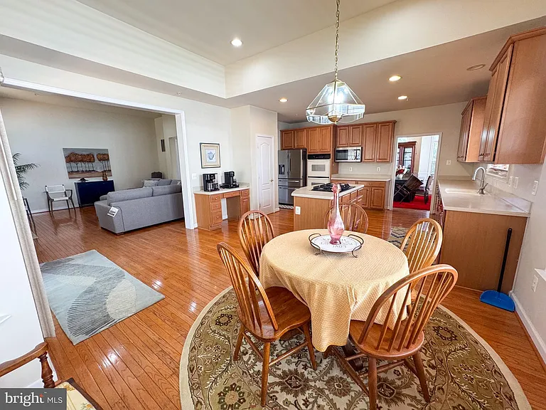 198 Hidden Forest Ct — Photo 15