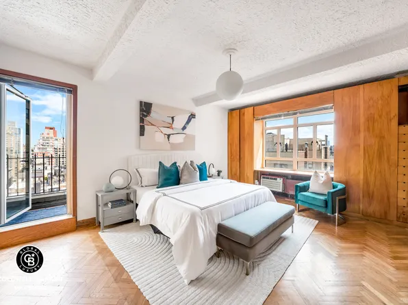 140 Riverside Drive image 6 of 18