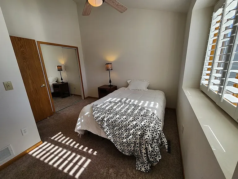1550 Raven Cir #N — Photo 22