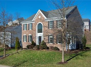 1608 Robin Ct, Pittsburgh, PA