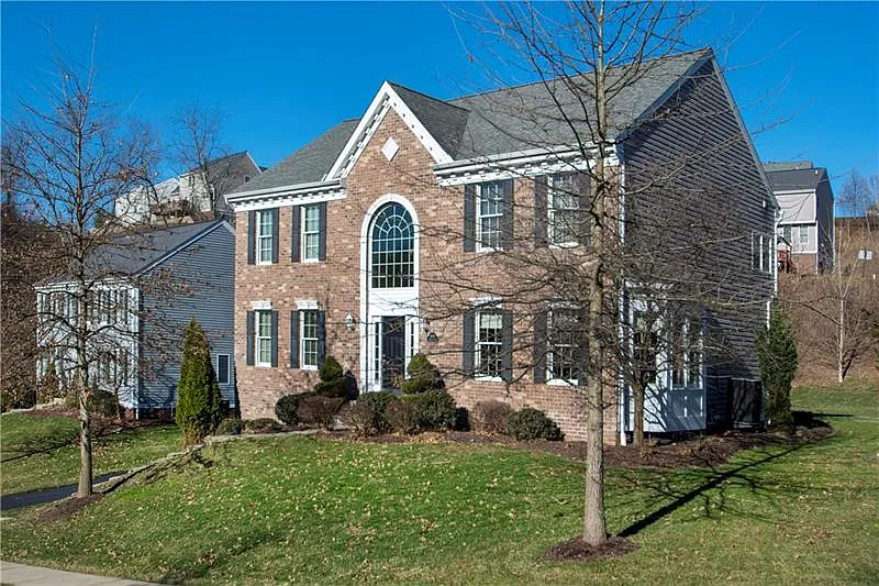 1608 Robin Ct photo 1