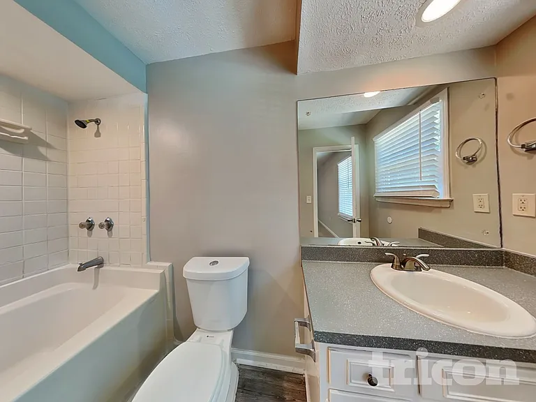 515 Westbridge Dr — Photo 11