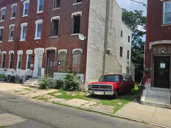 1813 N Van Pelt St, Philadelphia, PA 19121