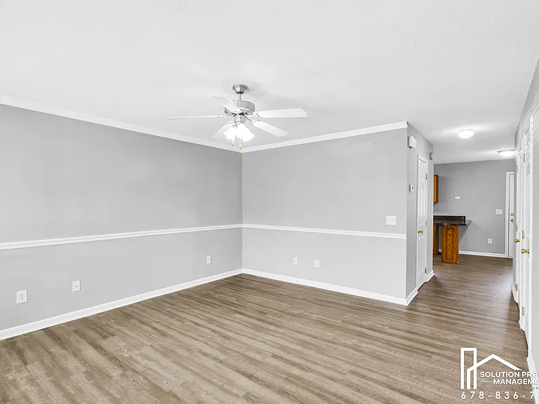 141 Madison Pl — Photo 4