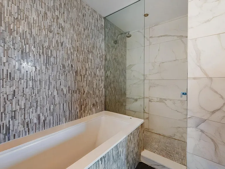 411 Manhattan Ave #9 — Photo 7