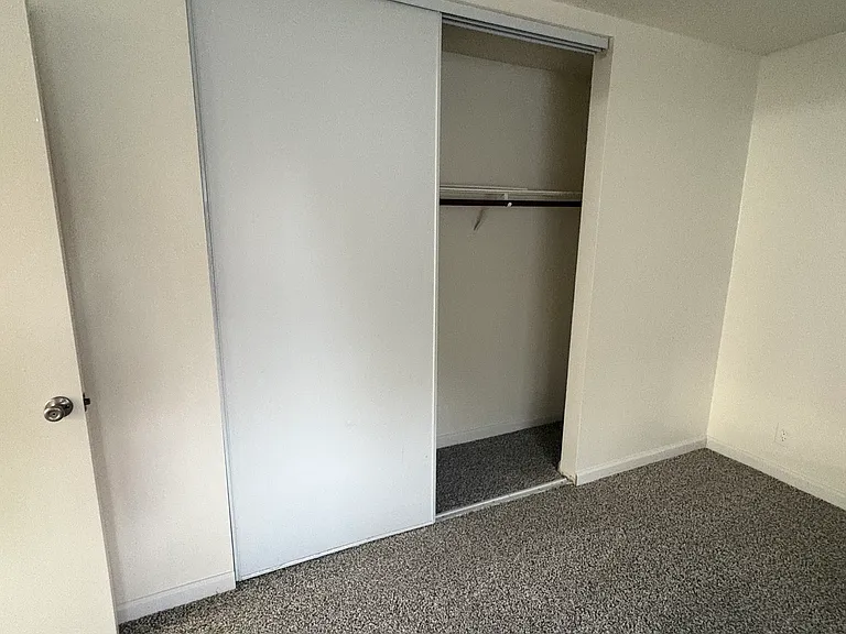 Sheraton Apartments — Photo 10