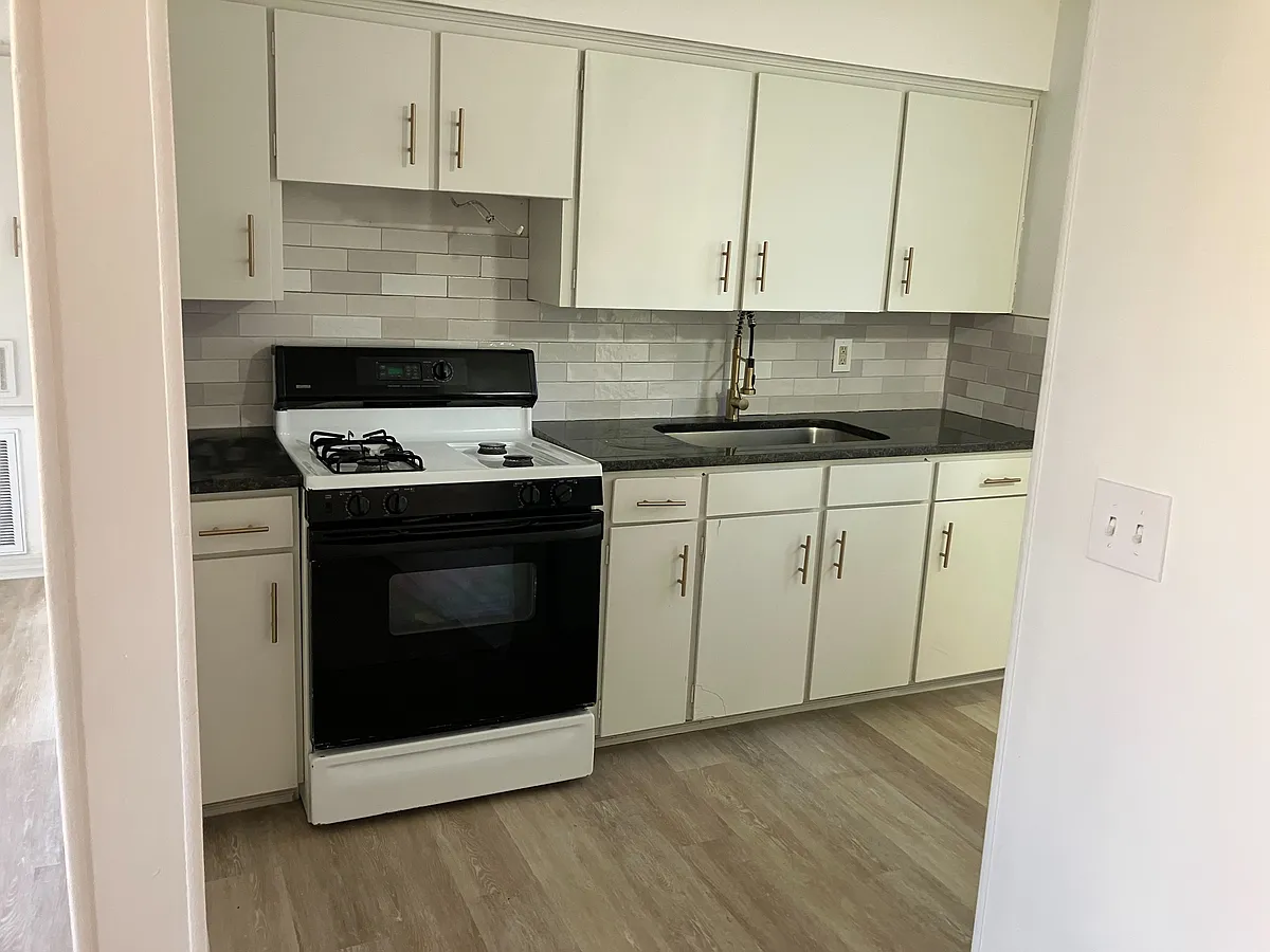 Building Photo - 1415 Virginia St #1