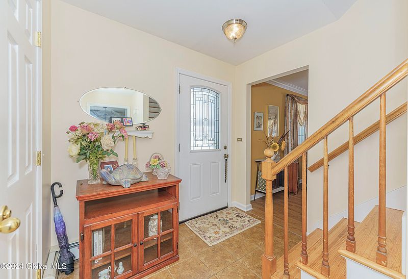 4th image of 16 Pinewood Drive