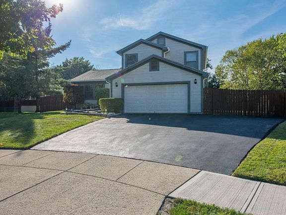 5th image of 909 Gosfield Gate Ct