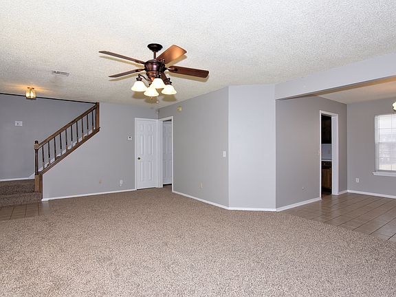 5th image of 5004 S Oak Ave W