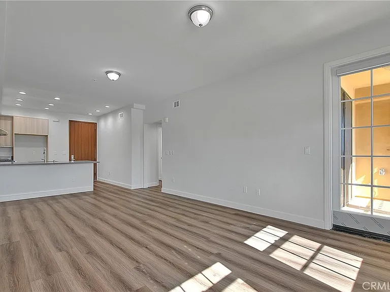 501 W Foothill Blvd #202 — Photo 3