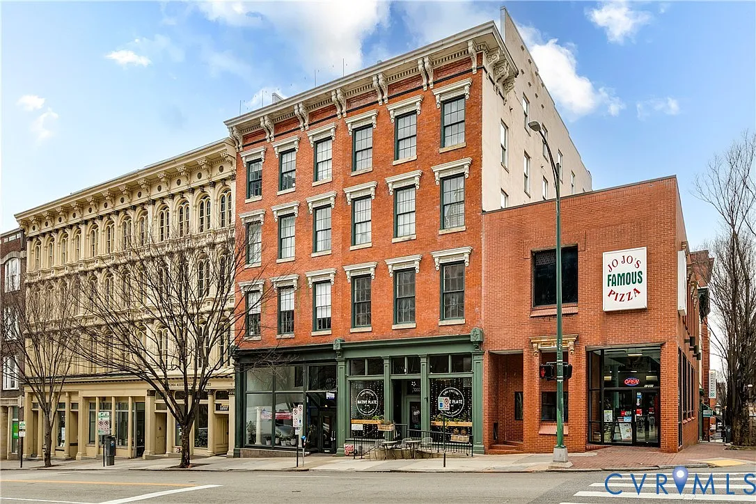 1205 E Main St #U4r photo 1