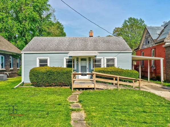 309 S 3rd Ave, Streator, IL 61364