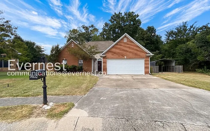 8052 Rockhampton Cir