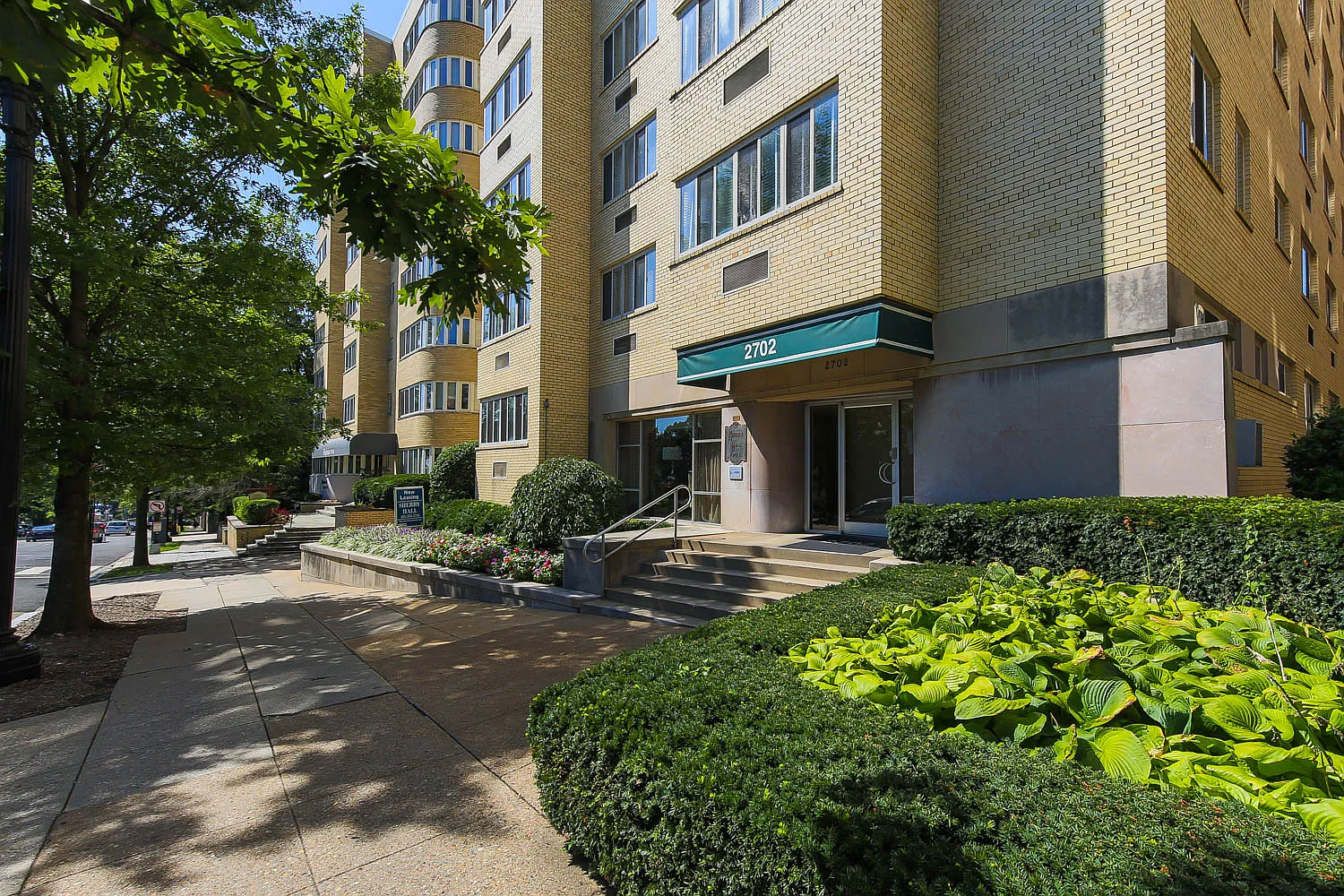 Sherry Hall — Photo 1
