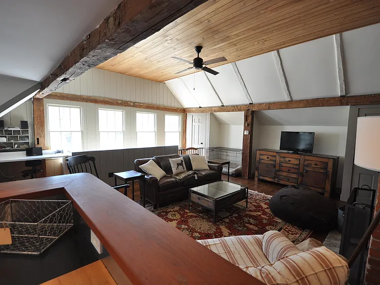 7190 Main St — Photo 23