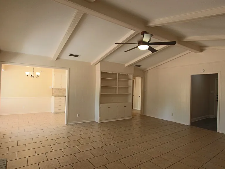 316 Clemson Dr — Photo 6