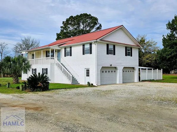 387 River Rd, Midway, GA 31320