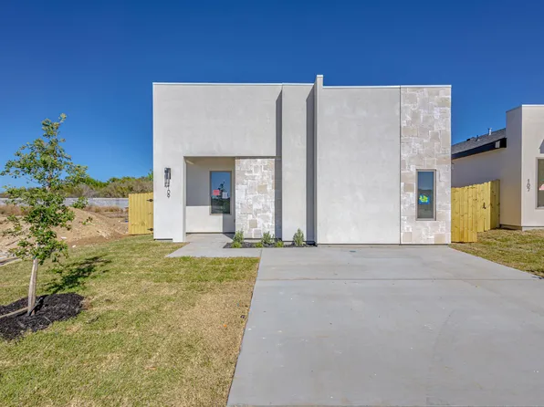 109 Faith Dr, Laredo, TX 78043