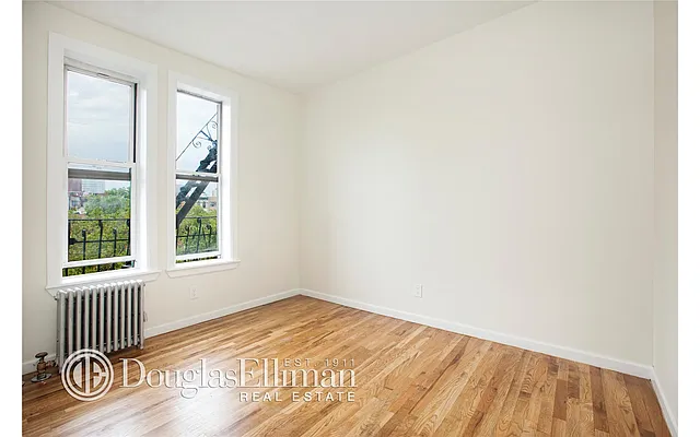 Rented by Douglas Elliman | media 22