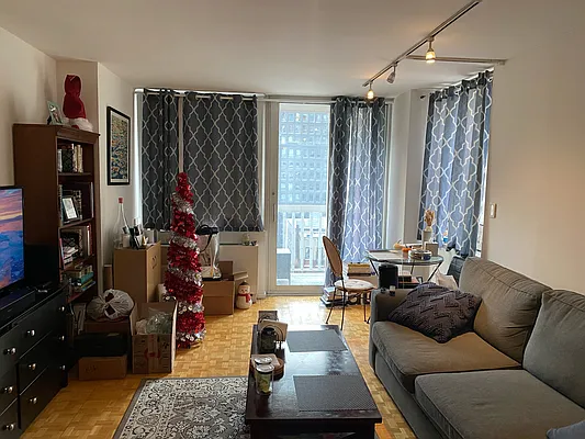 Rented by Metropolitan Property Group | media 1