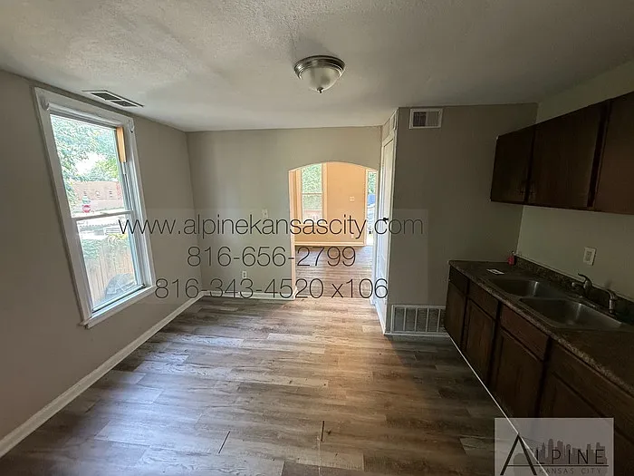 1 bed, 1.0 bath, 750 sqft, $695 — Photo 4