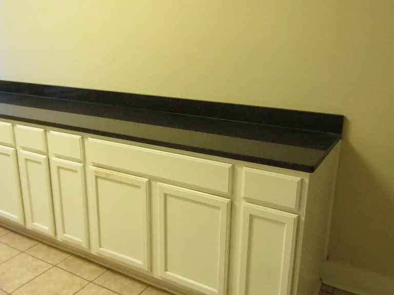 323 N McDuffie St #7 — Photo 4