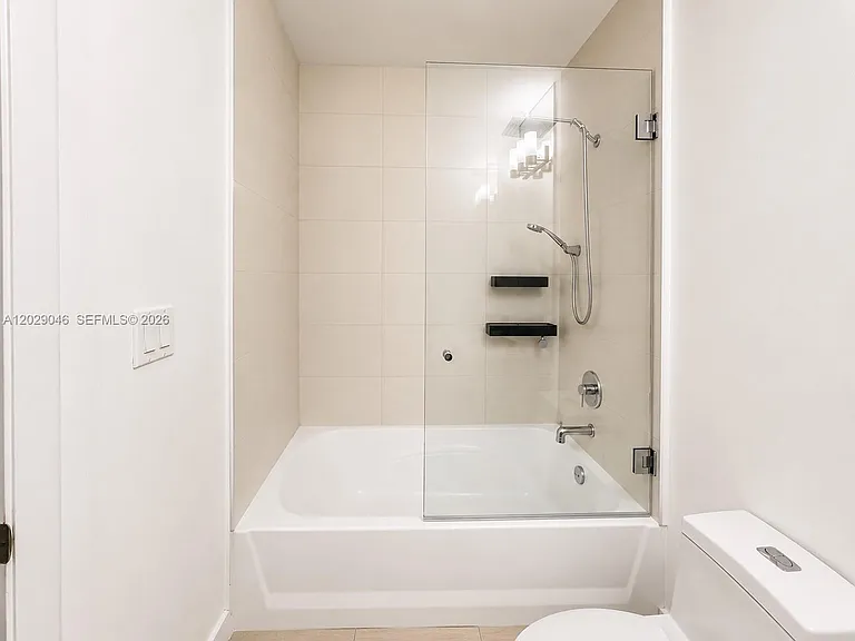 2020 N Bayshore Dr #2909 — Photo 18