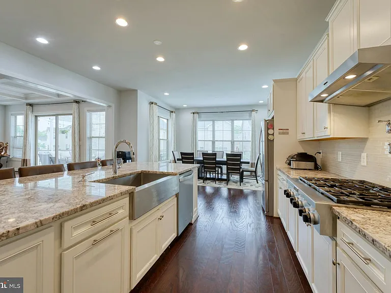 42046 Darlene Pl — Photo 6