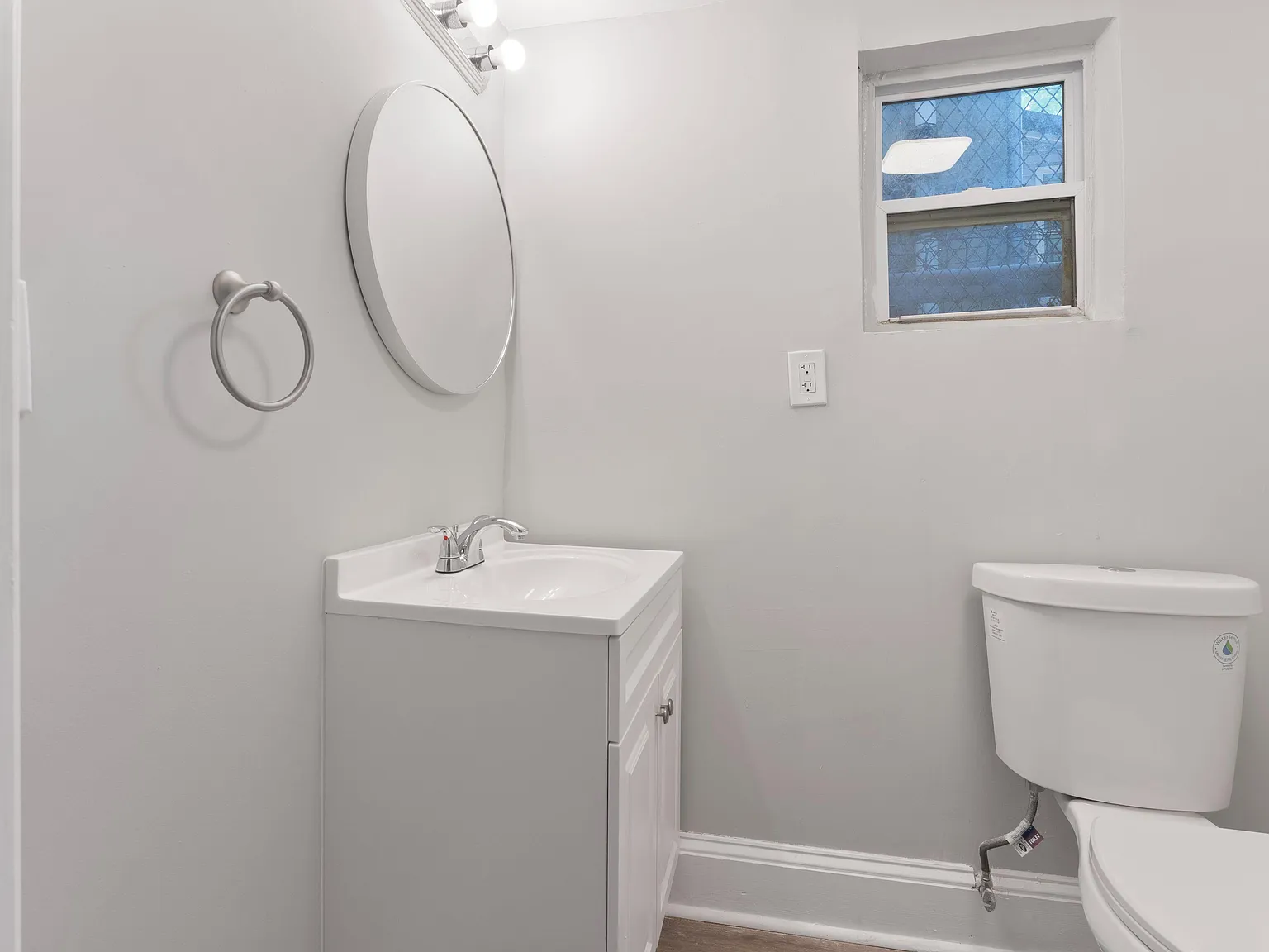 4 bed, 4.0 bath, 1743 sqft, $728 — Photo 4