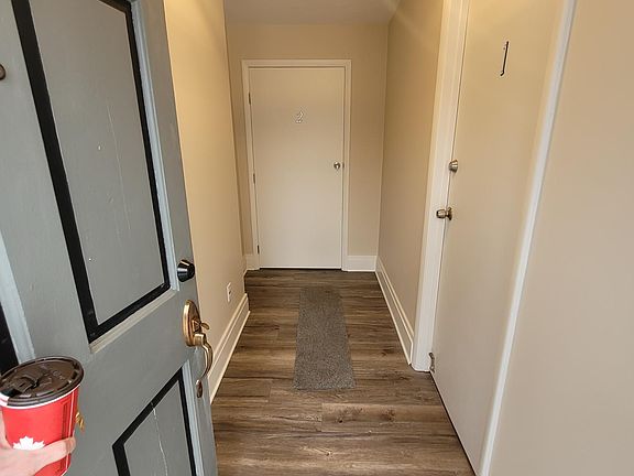 4th image of 3574 Clinton St Floor 2