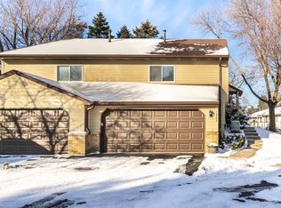 1623 Upper Afton Rd APT E, Saint Paul, MN 55106
