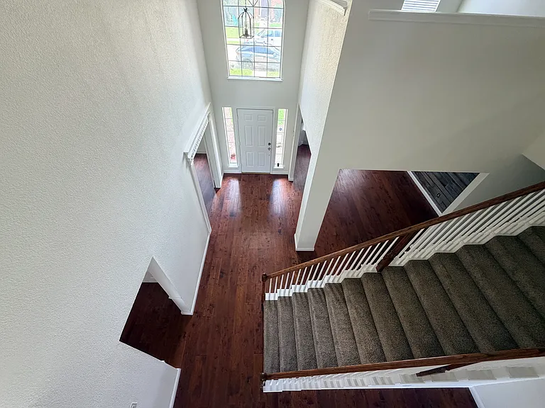 10105 Samantha Dr — Photo 8