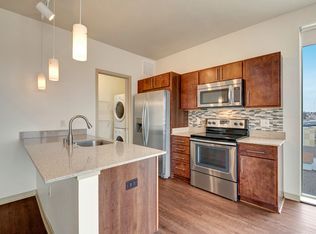 Avenir, Milwaukee, WI 53202