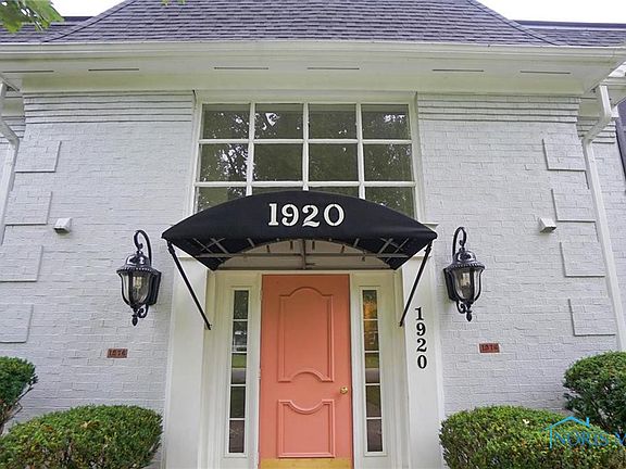 2nd image of 1920 Queenswood Dr #U-g