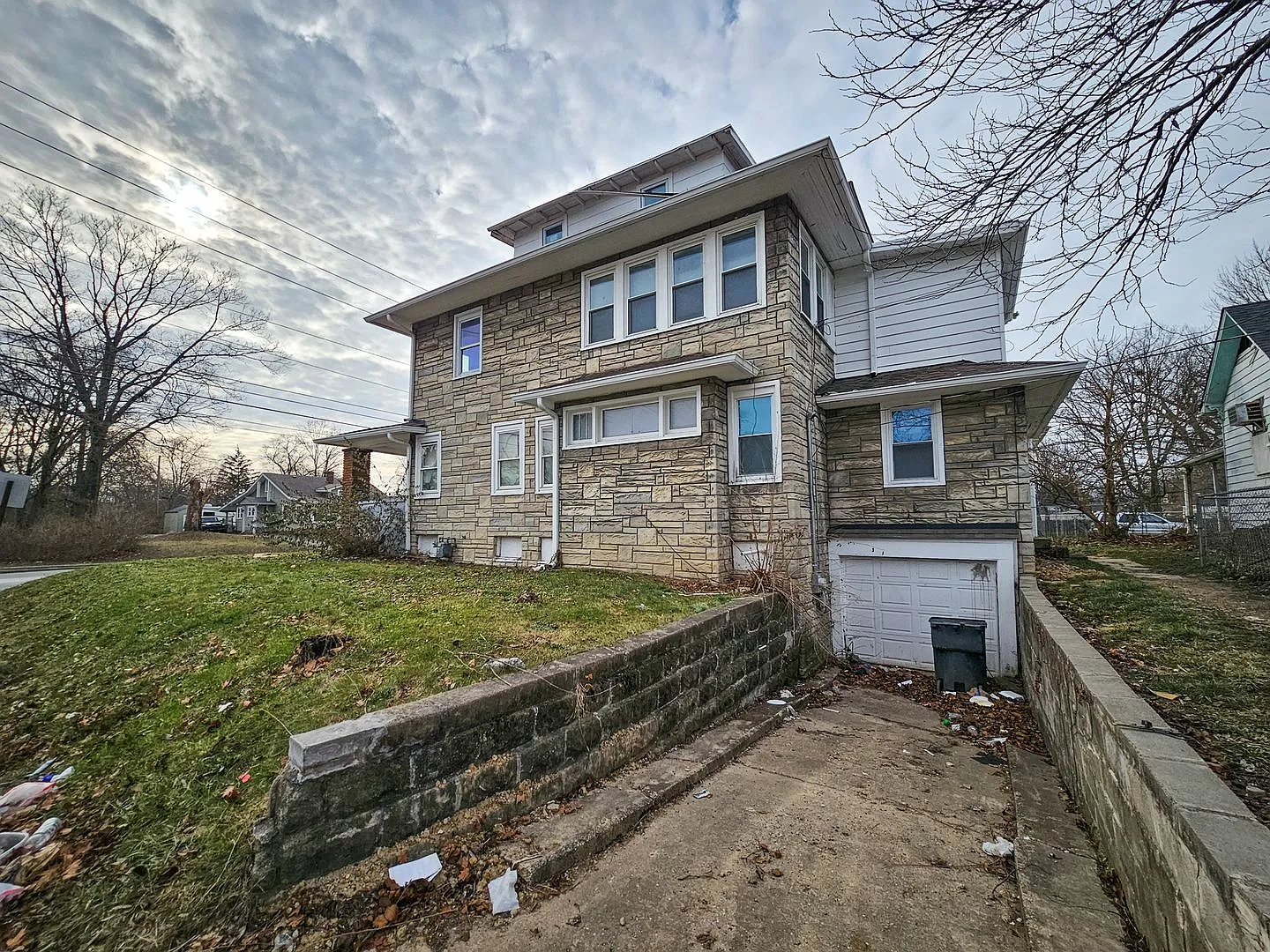 4831 E Washington St - Unit 4 - $995.00/mo. with $250 of second month — Photo 4