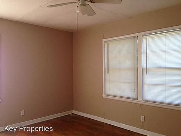 4th image of 1444 W Fuller Ave