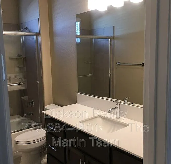 306 Commodore Dr — Photo 12
