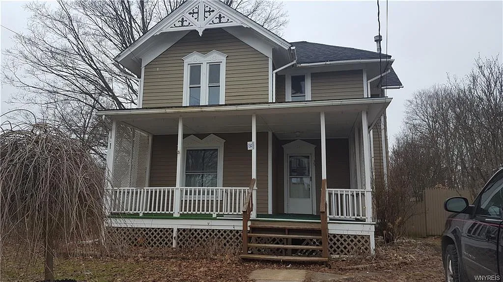 35 Sunnyside St photo 1