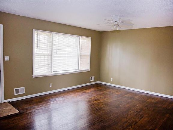 5th image of 3609 S Dodgion Ave