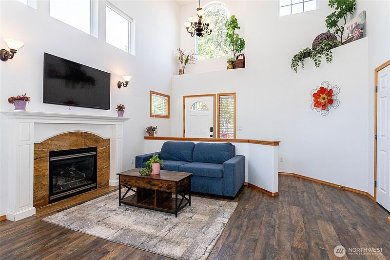 3rd image of 18103 SE 247th Street