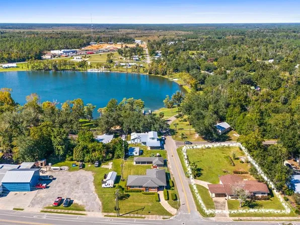 411 N Highway 71, Wewahitchka, FL 32465