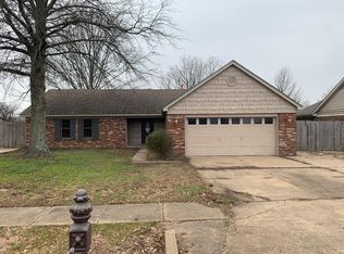 522 Countryside Dr, Marion, AR 72364