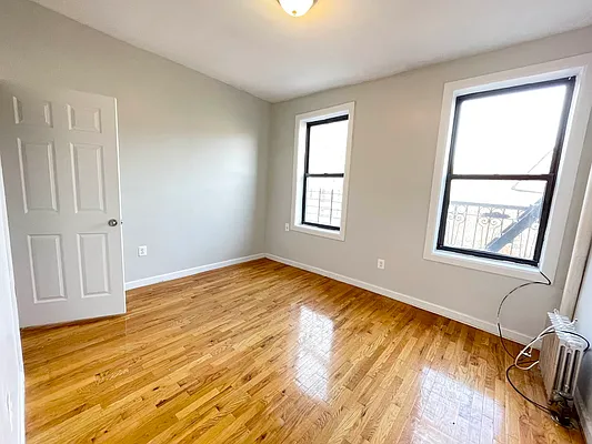 Rented by Bruma Realty LLC | media 4