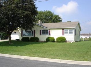 108 N Division St, Waunakee, WI 53597